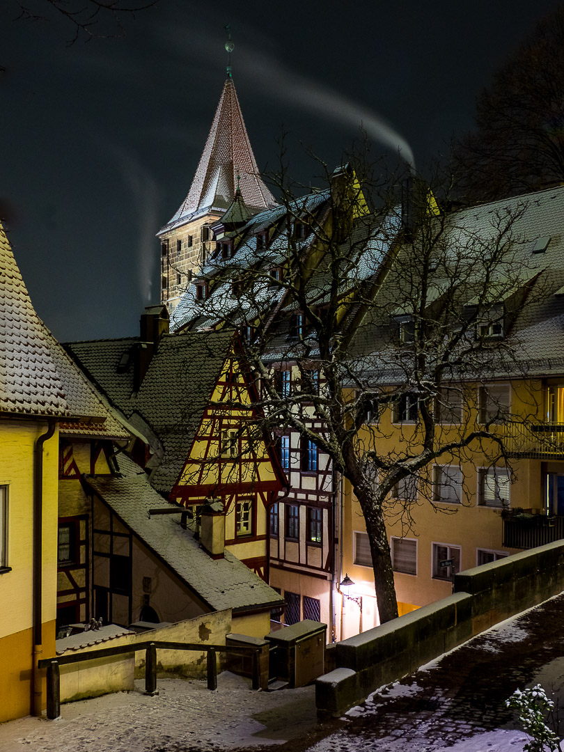 nuremberg old town in winter 11