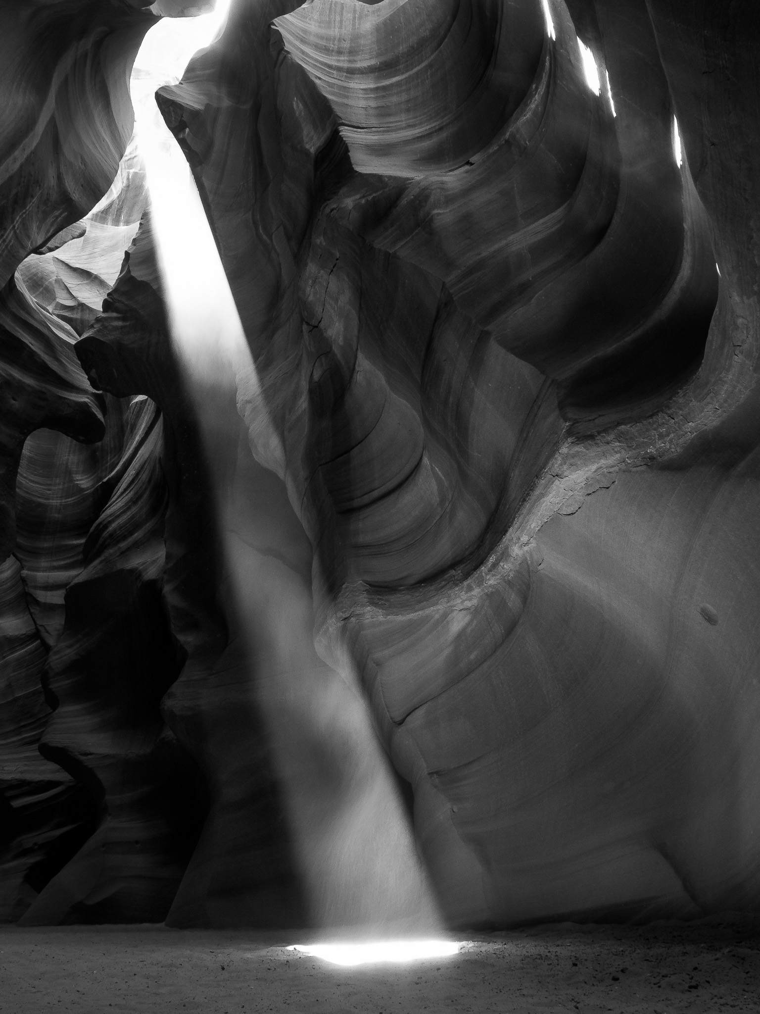 Light rays in Antelope Canyon