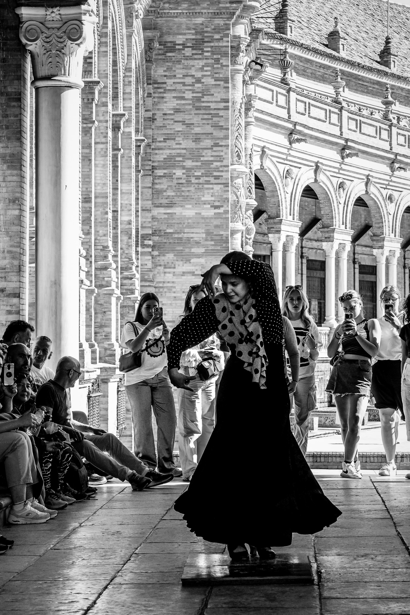Impromptu Flamenco Session on Sevilles Plaza de España