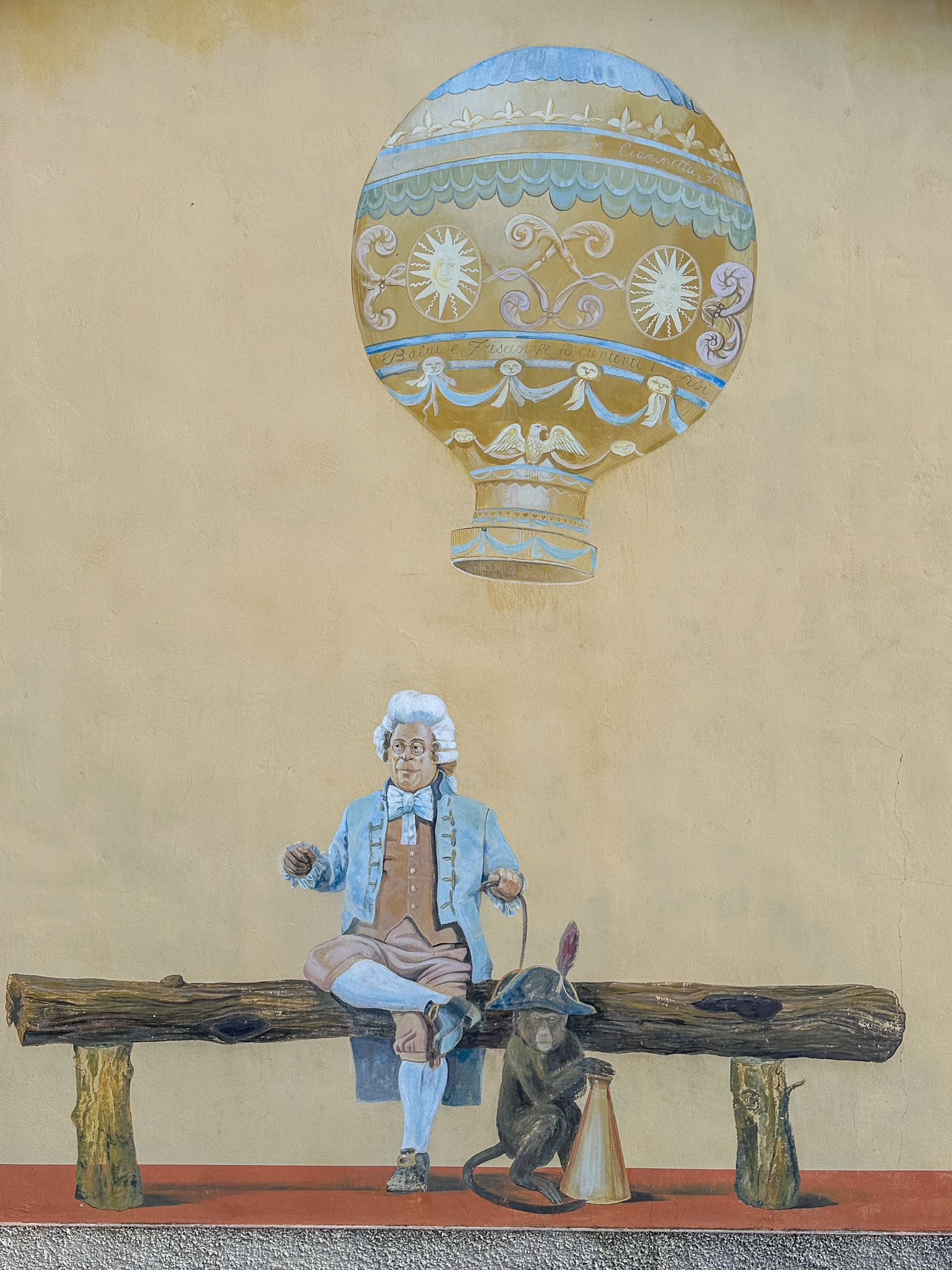 Bellissimi Montgolfier Mural of a Balloon