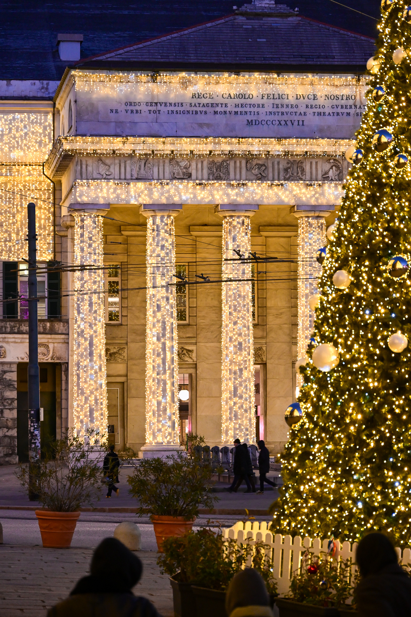 Genoa Christmas Lights - Piazza de Ferrari