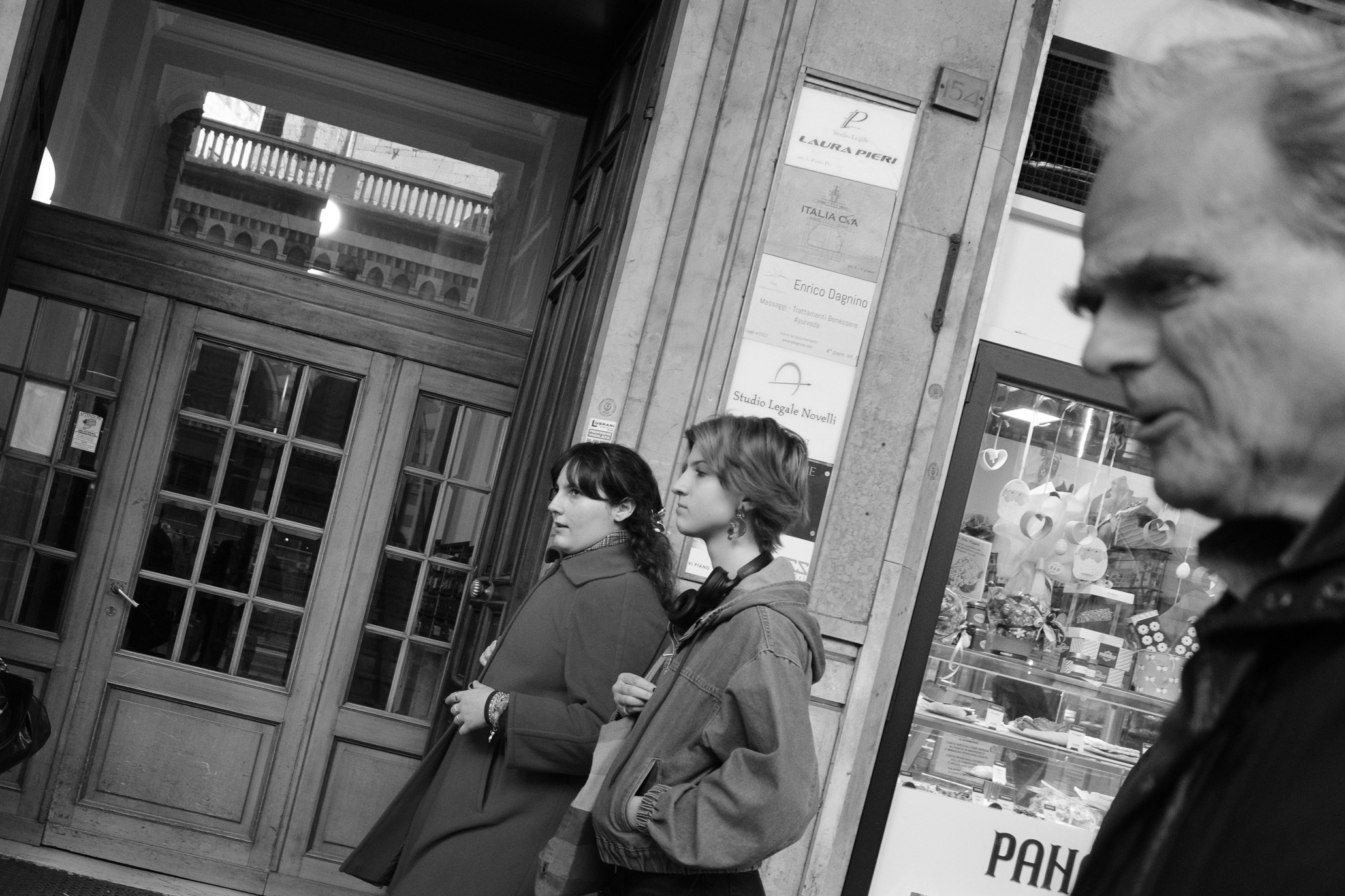 Monochrome Street Photography in Via XX Septembre Genova